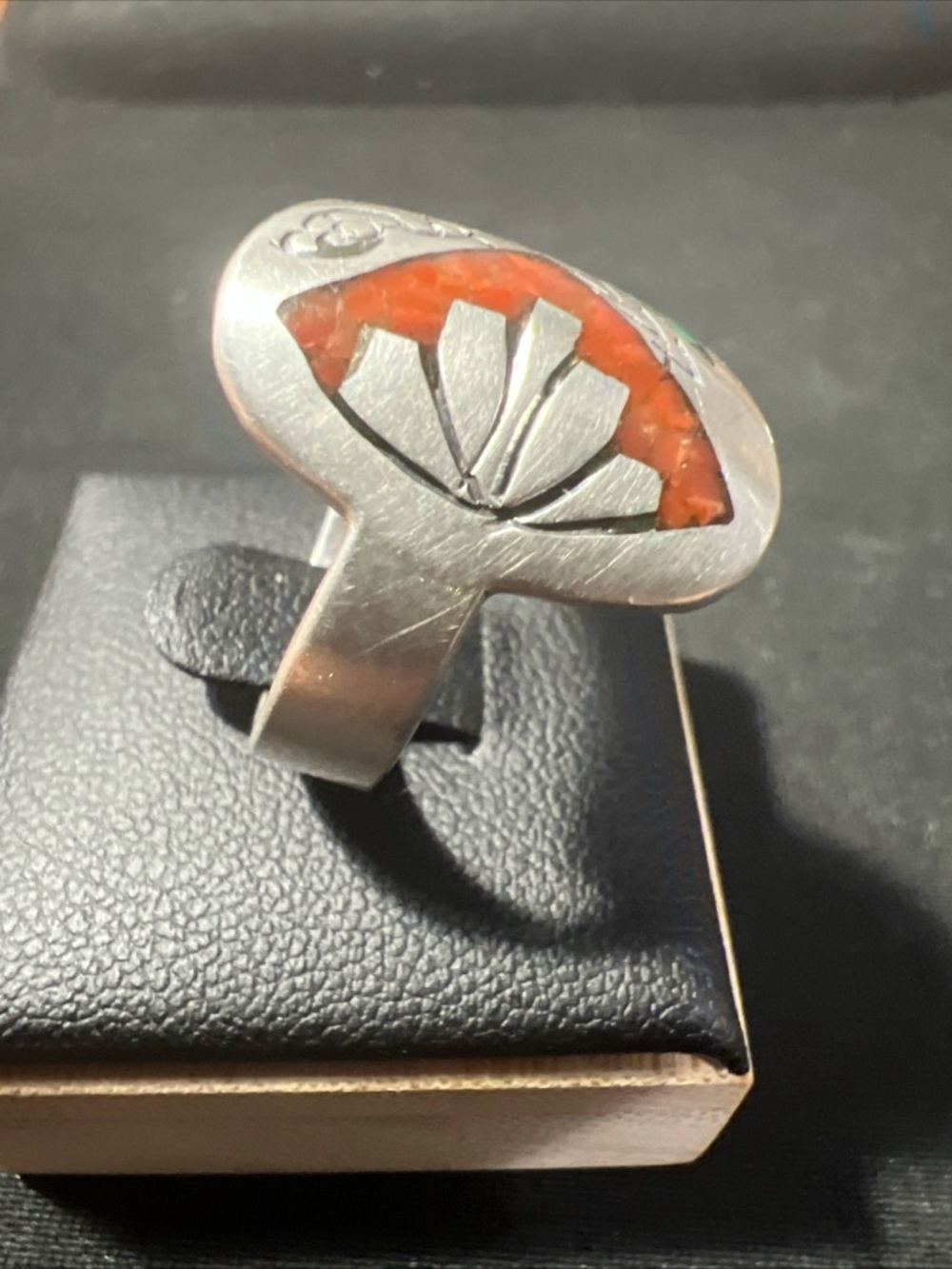 Vintage Navajo .925 Silver Turquoise & Coral Chip Inlay Ring Signed Size 9.75 - Picture 5 of 7